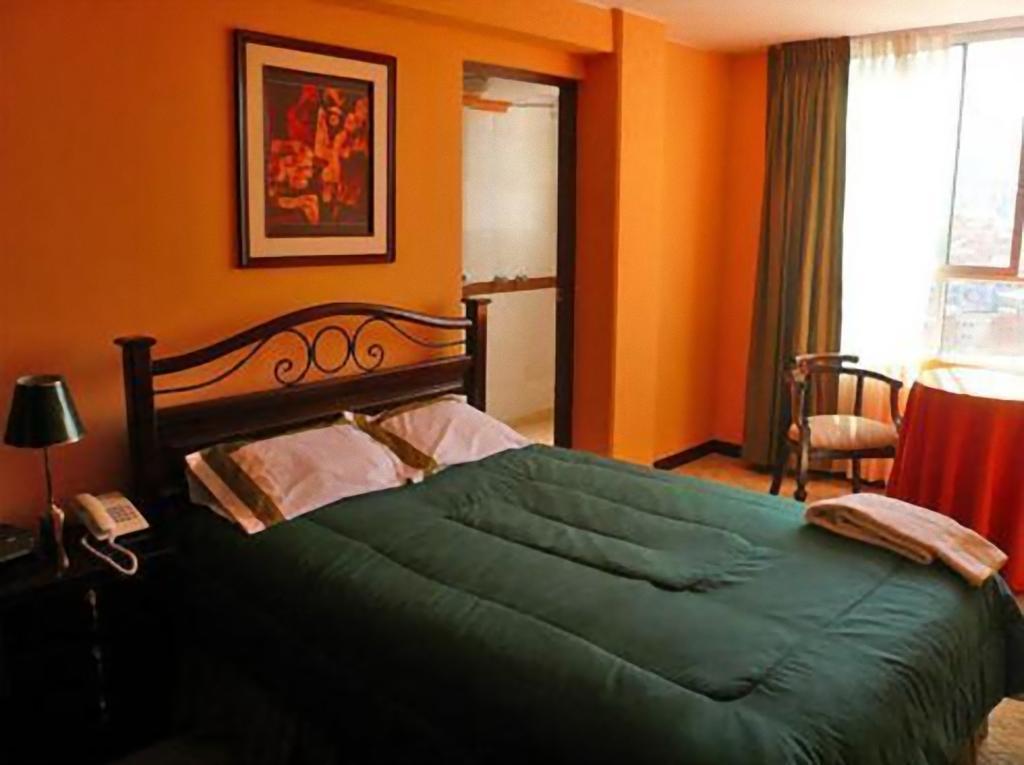 Hotel Berlina La Paz Bagian luar foto